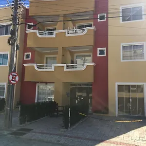 Edifício Bernardo Bombinhas