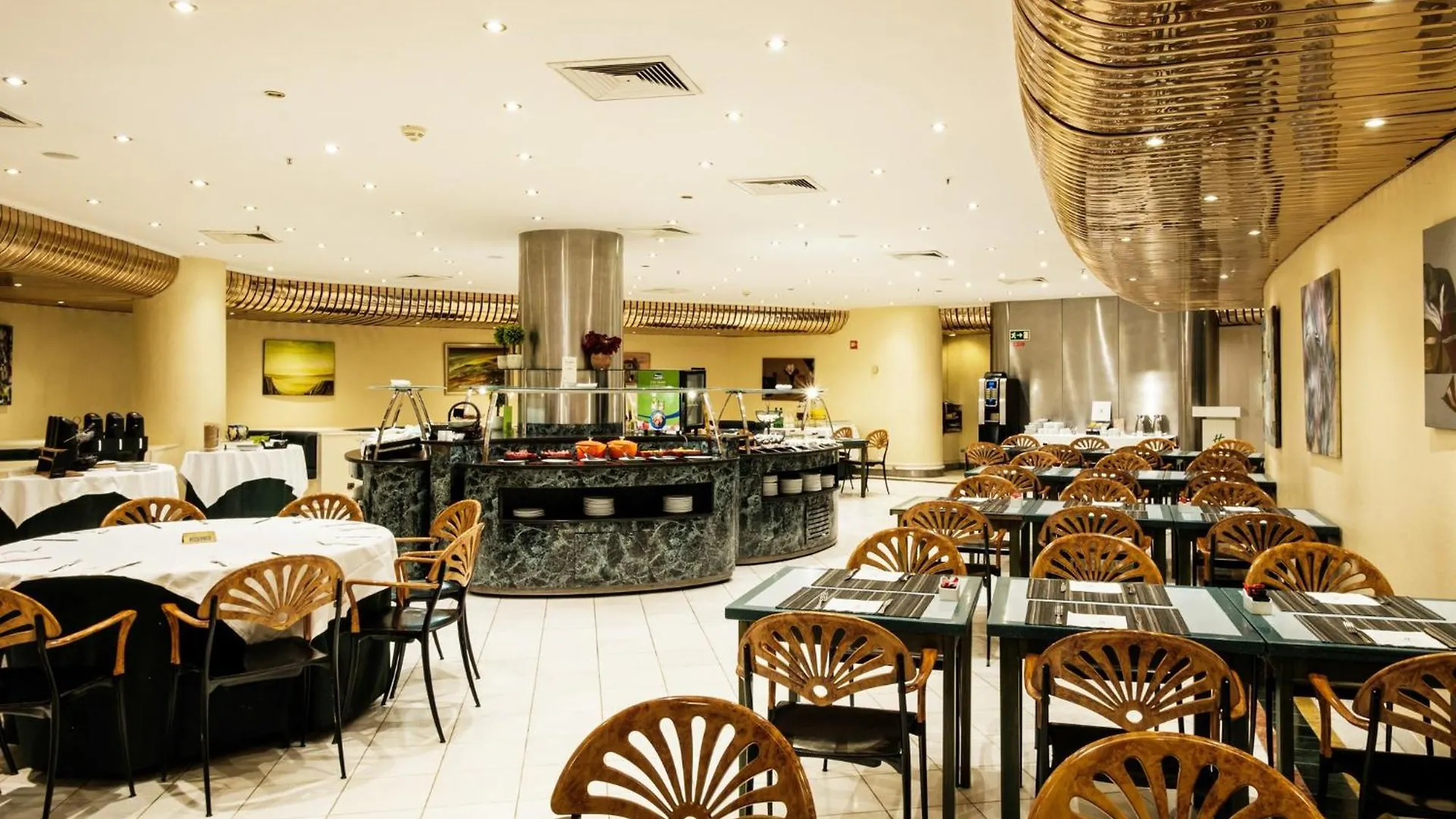 Holiday Inn Lisbon-Continental By Ihg Hotel