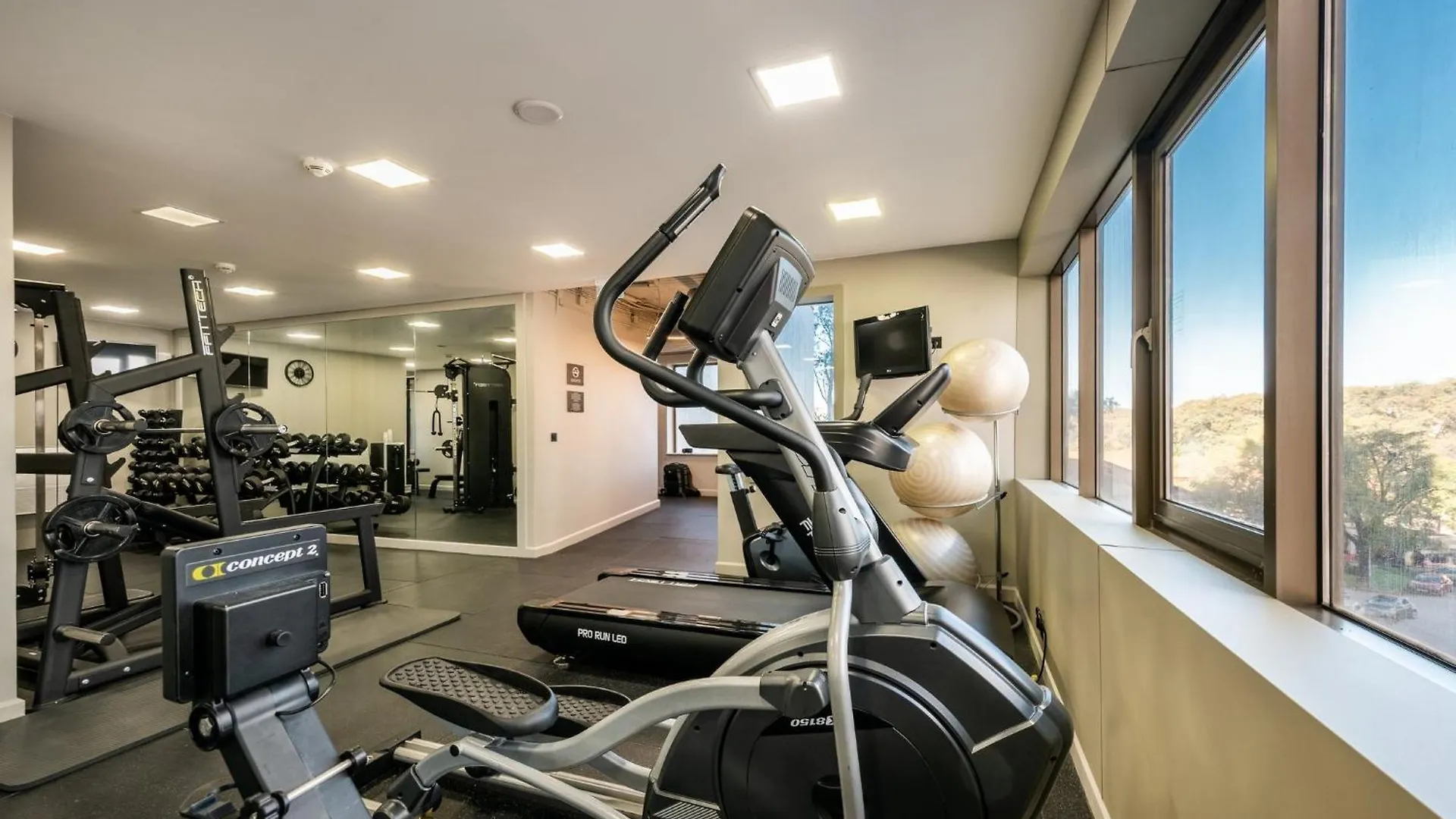 Hotel Holiday Inn Lisbon-Continental By Ihg